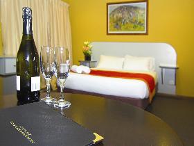Victoria Hotel - Strathalbyn - Yamba Accommodation