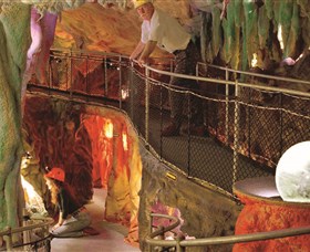The Crystal Caves - Yamba Accommodation